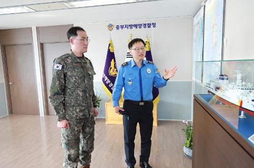 중부해경청, 17사단장 방문(0319) 2