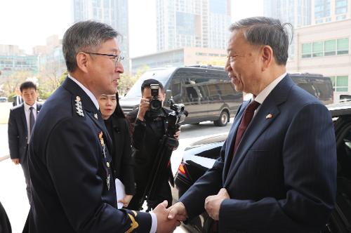 230407-베트남 공안부장관 국제해양범죄 공조 강화 사진3
