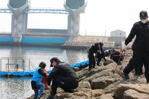 250529 제30회 바다의 날 기념 해양정화활동 실시 사진4