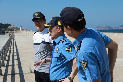 260921 최원식 목포해경서장, 서해 관할해역항공 해상순찰 점검 4