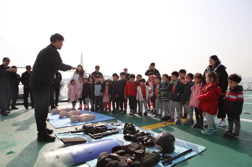 목포해경, 어린이 함정공개행사 실시 사진3