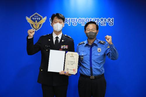 일반직 공무원 승진임용식 및 모범 공무원증 수여식 4
