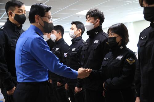 윤성현 남해지방해양경찰청장, 설 연휴 통영관내 치안현장 방문 2