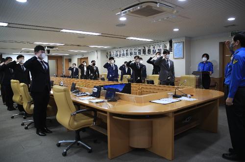 남해해경청, 신규 선박교통관제사 임용식 개최 1