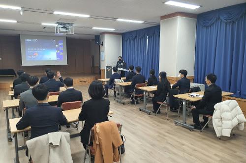 남해해경청, 신규 선박교통관제사 임용식 개최 3