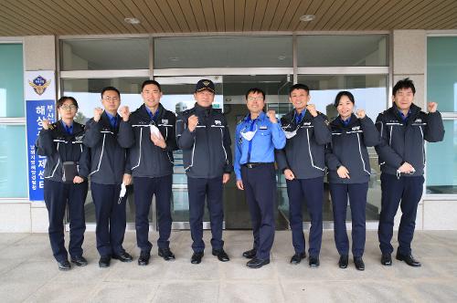 윤병두 남해지방해양경찰청장 신항파출소, 신항VTS 점검 사진4