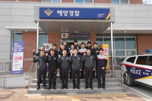 남해해경청장, 사천-삼천포 유도선 현장 점검 2