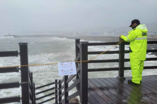 포항해경, 태풍 지나간 후에도 안전사고 예방 총력(220920) 사진3