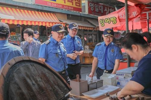 240913 포항해경, 추석 명절맞이 전통시장 장보기 행사 사진2