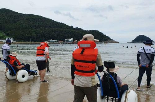 (220915) 사천해경, 지역 장애인과 함께하는 해양경찰 체험활동 사진2
