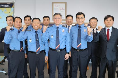 (230320)김종욱 해양경찰청장_ 사천해경 현장 소통간담회 사진2