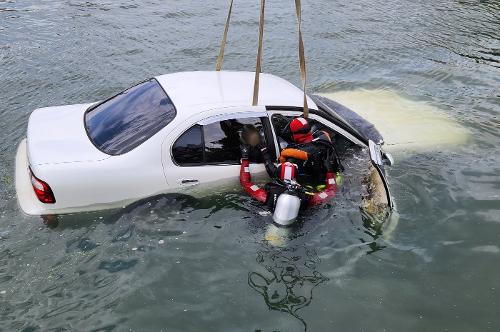 (230706)사천해경, 해상 차량 추락 구조 능력 향상을 위한 현장훈련 진행