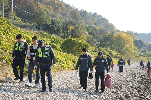 (251126) 유관기관 해안가 마약류 유입 합동 수색 실시 2