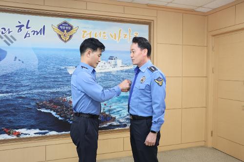 함정 지휘관 표장 수여식 및 주요 보직자 전입 신고 사진1