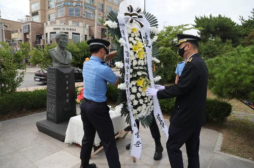 210713 이명준 서해해경청장, 취임 첫 행보로 세월호 거치현장 찾아 사진2