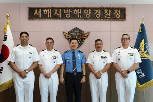 서해해경청, 에콰도르 함정 인수단 업무협의 사진1