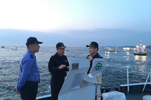 이재현 속초해경서장 접경해역 치안현장 점검 나서 2