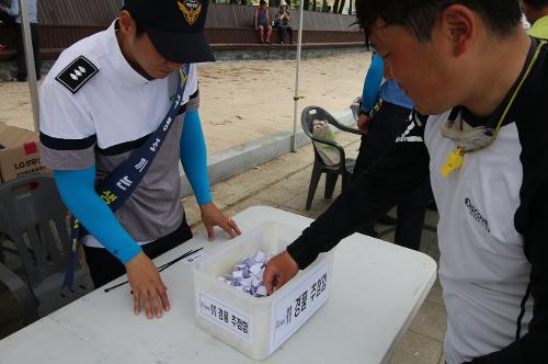 속초해수욕장, 여름철 물놀이 안전홍보부스 운영 7