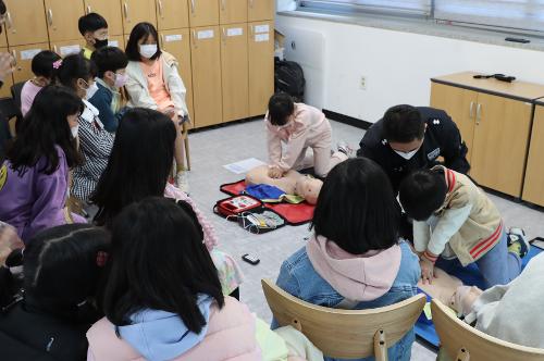 (0426) 속초시 다함께돌봄센터, 기관 견학 사진6