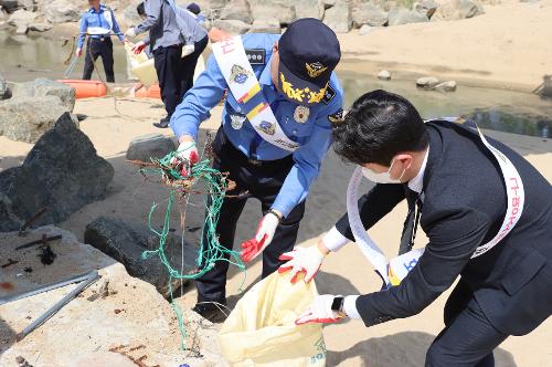 (0427) 해변 정화 활동 사진1