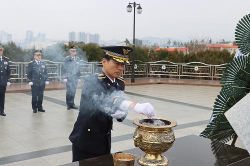 (0101) 충혼탑 참배