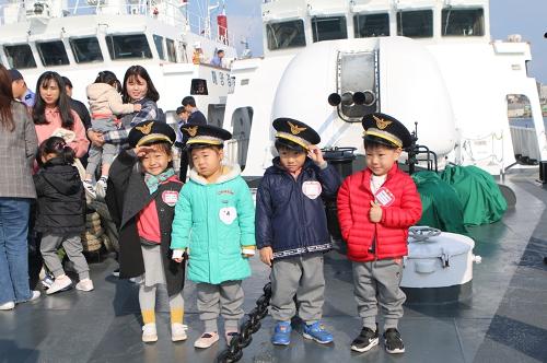 속초유치원 해양경찰서 경비함정 견학~ 2
