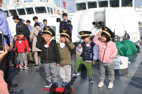 속초유치원 해양경찰서 경비함정 견학~ 4