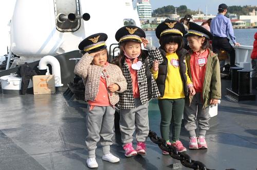 속초유치원 해양경찰서 경비함정 견학~ 5