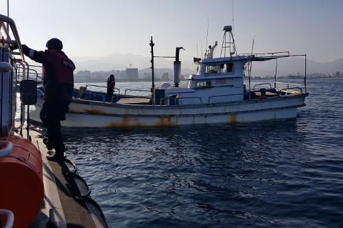 속초 인근 해상에서 침수선박 발생 1