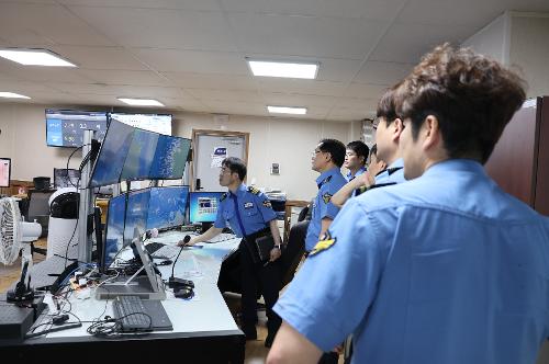 250515 태안해경서장, 대산VTS 업무현황 청취 사진2