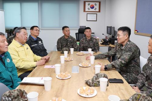 251111 '105밀입국 완전작전' 제8해감대대 격려방문 5