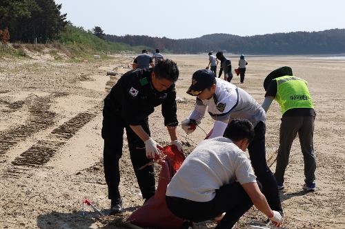 260929 태안해경, 국제연안정화의 날 맞이 연안정화활동 실시 2