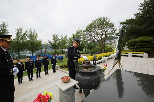 (230605)통영해경_ 호국영령을 기리는 현충일 추념식 가져 사진3