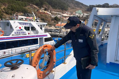 (250414)통영해경, 25년도 유·도선 집중 안전점검 실시 사진2