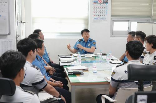 (251001)남해해경청장, 추석 연휴 대비 해양안전관리 등 현장점검 4