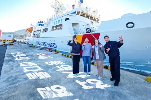 (251028)통영해경, 수어통역사와 함께 '소통의 바다'를 열다 1