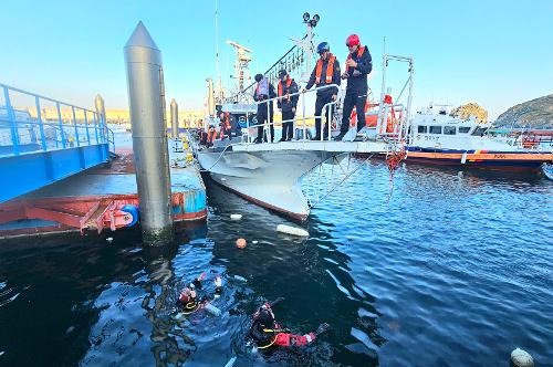 (251101)통영해경, 연이은 선박사고 무사히 구조...안전주의 당부 2