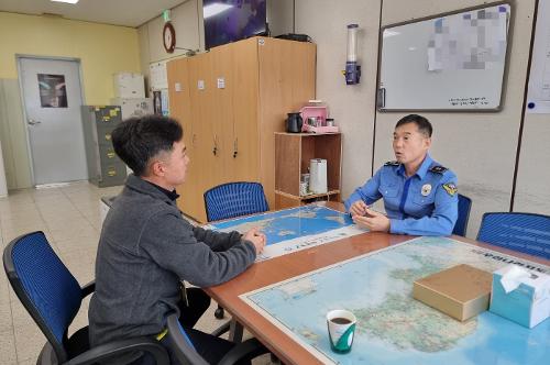 (11. 26.) 울진해경-해군1함대, 경비함정 정비 업무 협력 강화 사진1