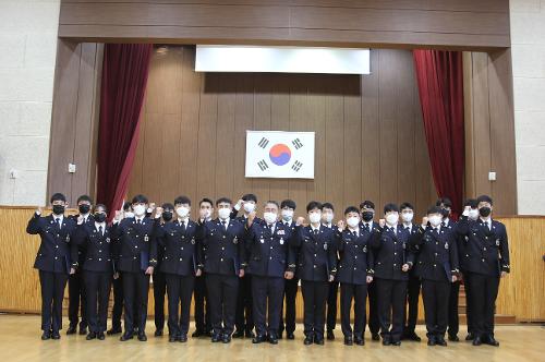 220725 울산해경, 제244기 신임순경 경찰관 22명 임용 신고식  사진4