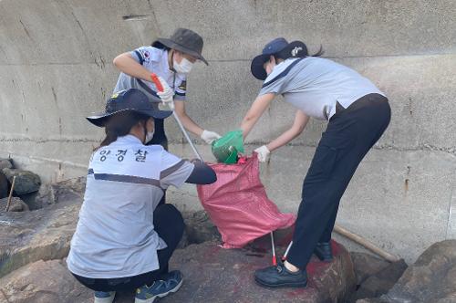 220915 울산해경, 국제연안정화의 날 기념 연안정화활동 실시 사진1