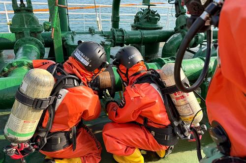 251106 울산해경, 민·관 합동 유해화학물질사고 대응 훈련 실시 2