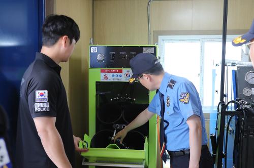 250620-김기용 여수해경서장_ 경비함정 탑승해 관할해역 점검 사진2
