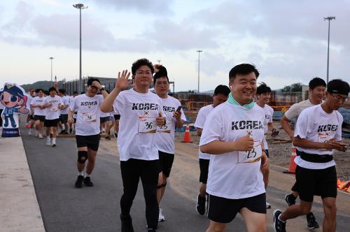 250814-여수해경, 해양주권 수호 다짐하며 8.15km 뜨겁게 달렸다 사진2